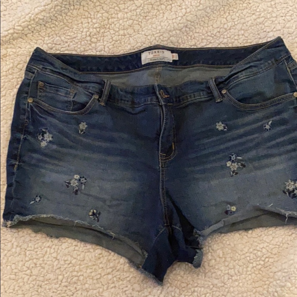 Torrid Floral Print Jean Shorts